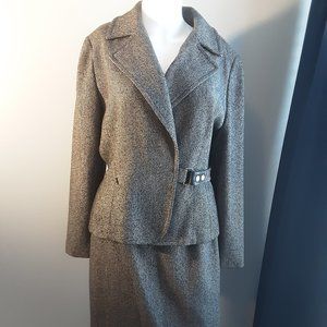 2 PIECE SUIT by LARRY  LEVINE